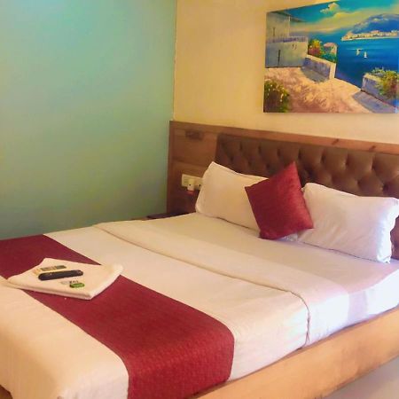 Grandeur By Avion Palace Near T2 International Airport มุมไบ ภายนอก รูปภาพ