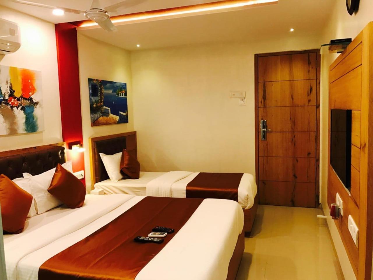 Grandeur By Avion Palace Near T2 International Airport มุมไบ ภายนอก รูปภาพ