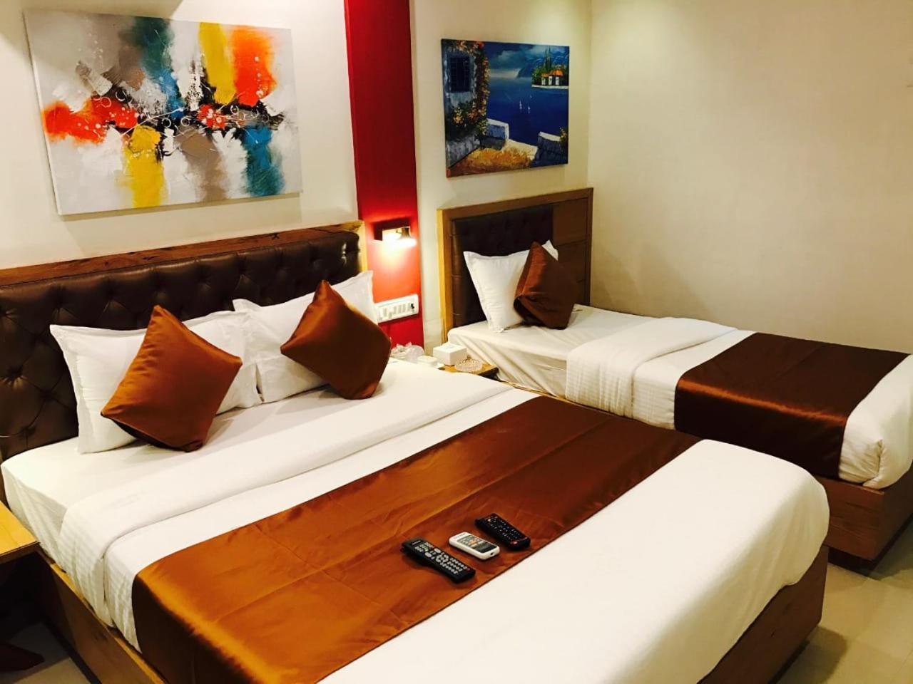 Grandeur By Avion Palace Near T2 International Airport มุมไบ ภายนอก รูปภาพ